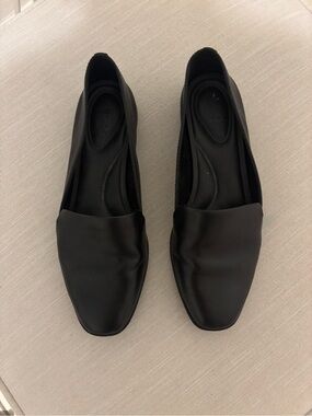 Aldo Black Square-Toe Slip-On Flats